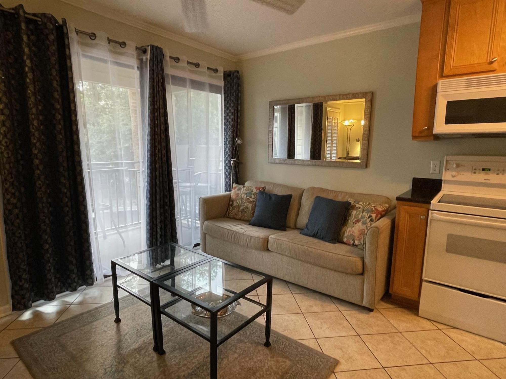 Seaclusion-oceanview, Mini Split Ac, Chairs Apartment *